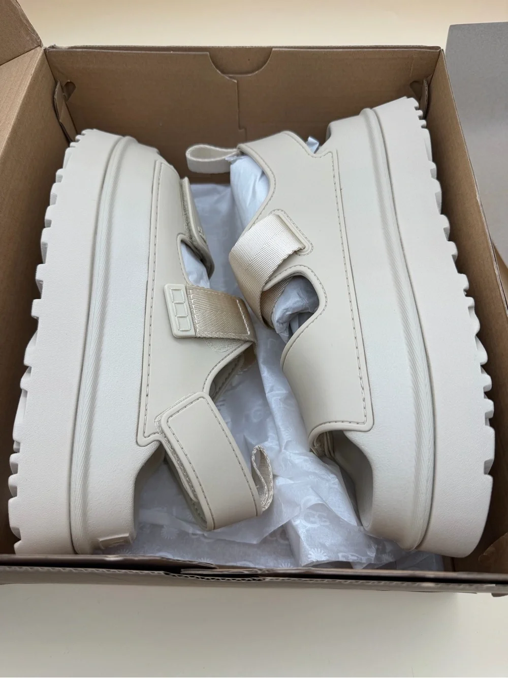 UGG GoldenGlow EVA Platform Sandals Sea Salt Size 9 Woman’s Brand New